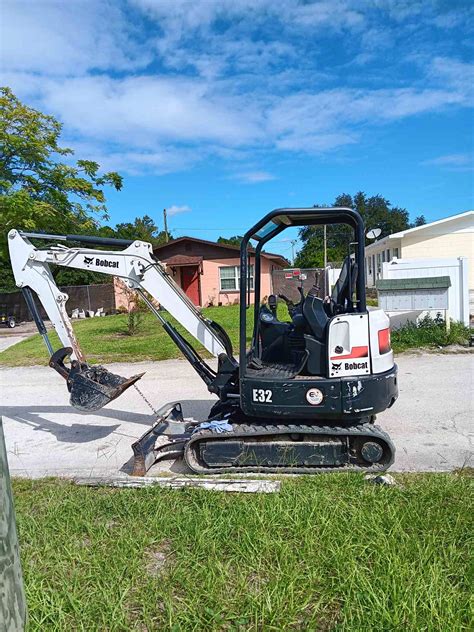 2016 bobcat e32i mini excavator|bobcat e32 excavator specs.